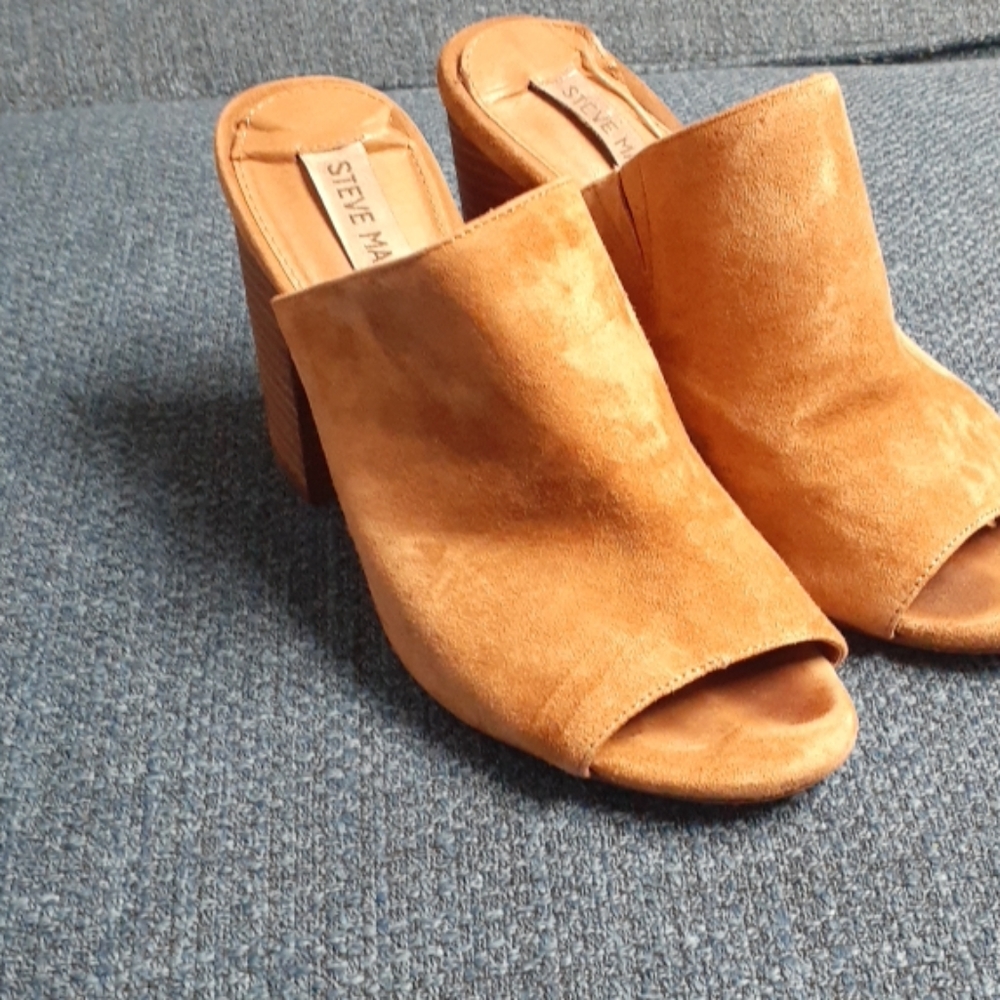 Sandal